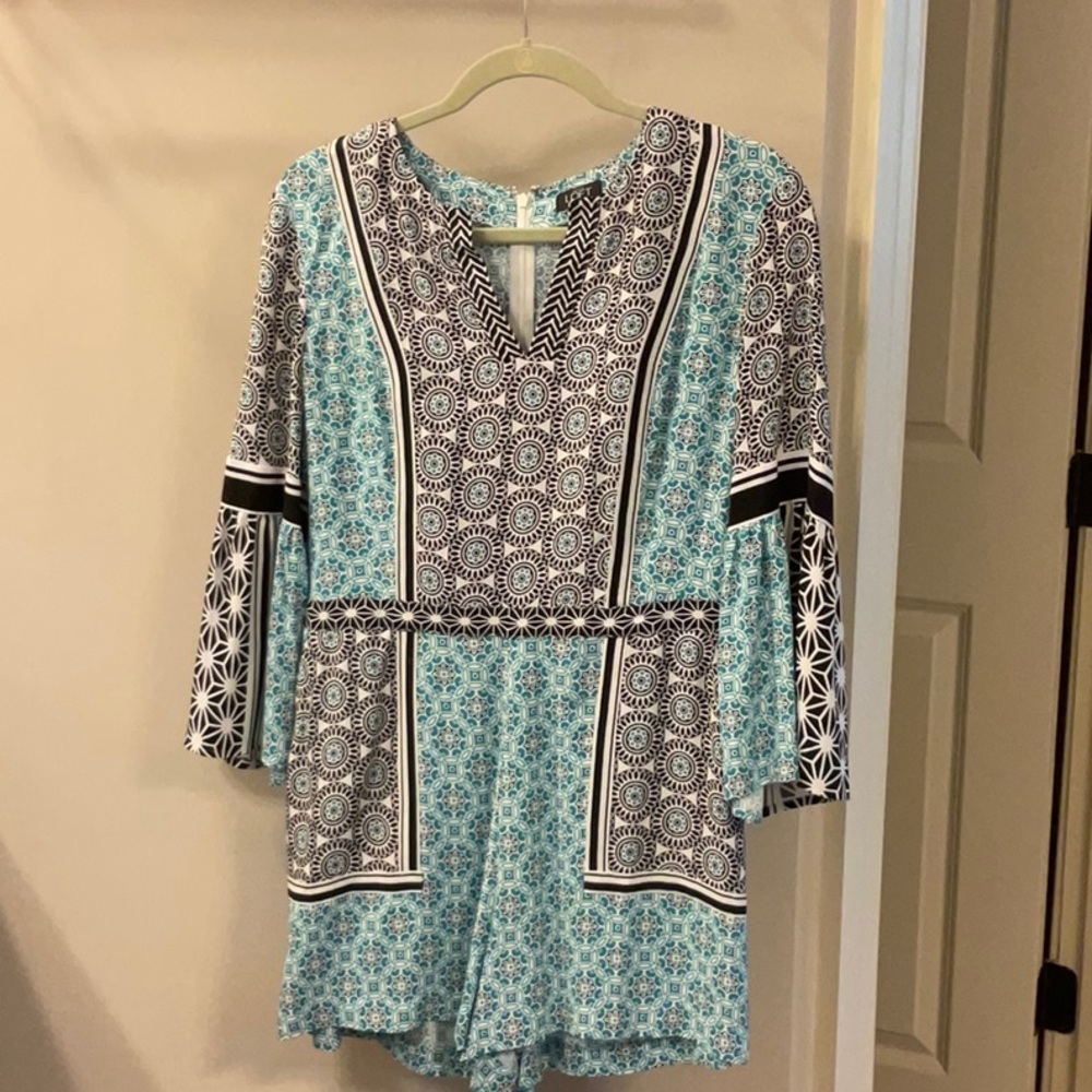 Loft Romper petite medium